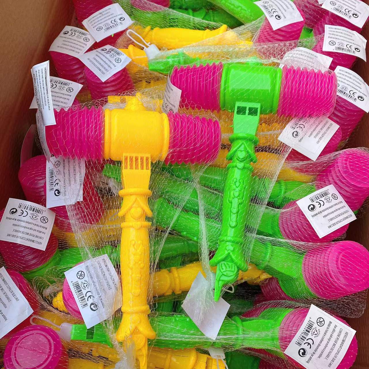 Juguetes para niños playa Tarjeta de succión juguete pistola juego casa juguete pintura juguetes 2 yuanes grandes almacenes al por mayor