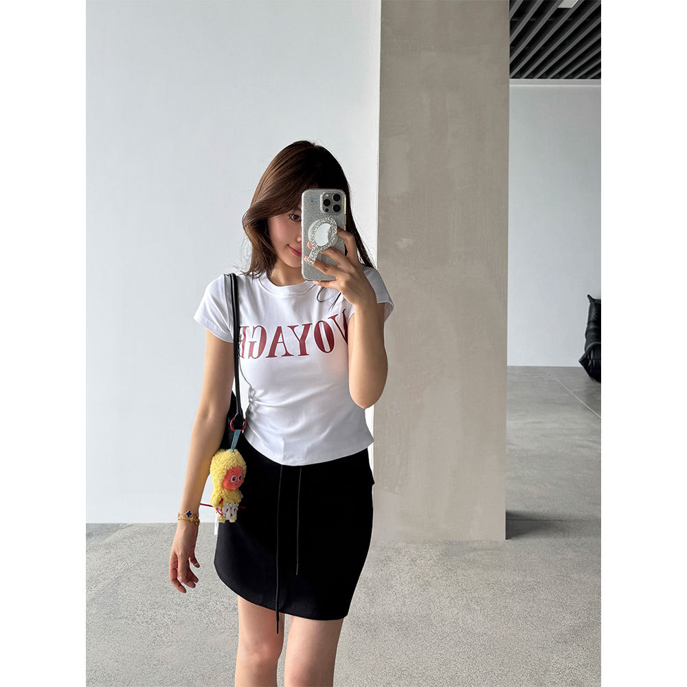 【王琪芝】甜酷辣妹正肩字母印花t恤女春夏修身显瘦短袖上衣WQ246