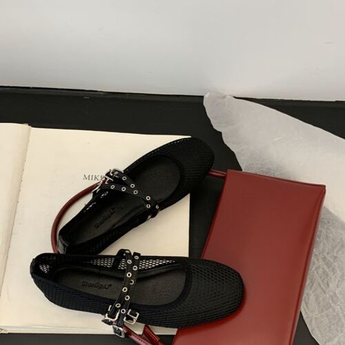 Hollow mesh face sandals for women, 2025 spring new cool one-strap round head flat shallow Mary Jane single shoes