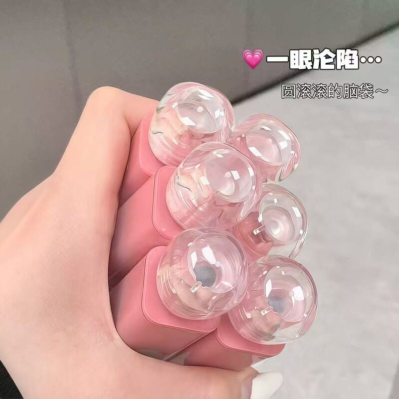 大きな目の円の輪 ~ 氷山は固体の水の光の唇の蜜を保護してすっぴんの学生の党の口紅の精華の唇の釉薬の蜜を潤します。|undefined
