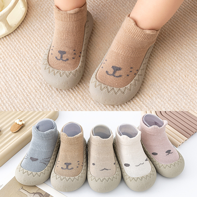 Zapatos y calcetines para bebés, zapatos de interior para primavera y otoño para niños y niñas, calcetines y zapatos para bebés con suela suave antideslizante, zapatos transpirables para niños pequeños.