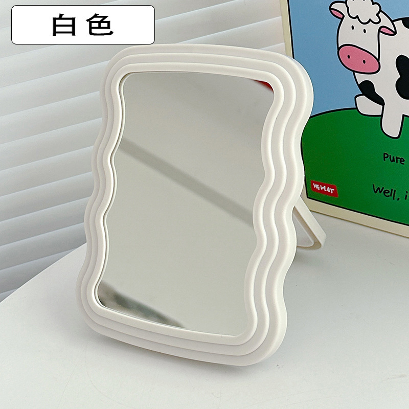 Espejo de maquillaje lindo portátil plegable tocador para el hogar escritorio escritorio simple y ligero espejo de dormitorio de estudiantes de lujo