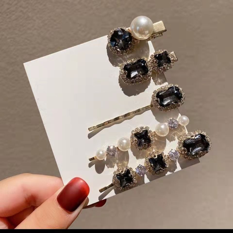 Simple Style Square Alloy Plating Inlay Rhinestones Pearl Hair Clip 1 Set display picture 1