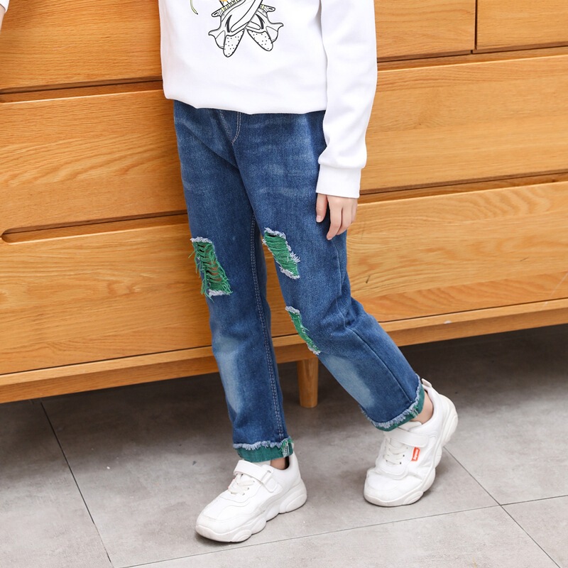 男の子のジーパンの春秋の子供服の韓国版のカジュアルなズボンの子供のズボンの小さい子供の赤ちゃんのズボンのファッション|undefined