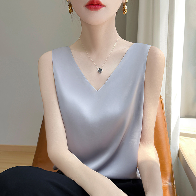 Women's Camisole with V-Neck Front and Round Neck Back, Reversible Acetate Imitation Silk Top, Satin Summer Blazer Base Layer