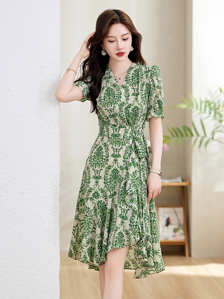 Váy maxi nữ cổ chữ V thắt eo họa tiết hoa nhí mùa hè — Màu xanh lá, Màu đỏ