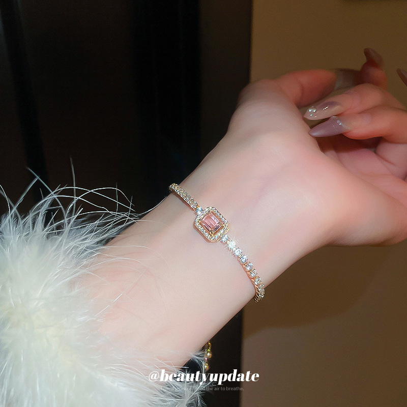 Pulsera de dibujo de diamante cuadrado de circón de alta calidad, pulsera de temperamento simple de estilo ins femenino, joyería de diseño de moda de nicho