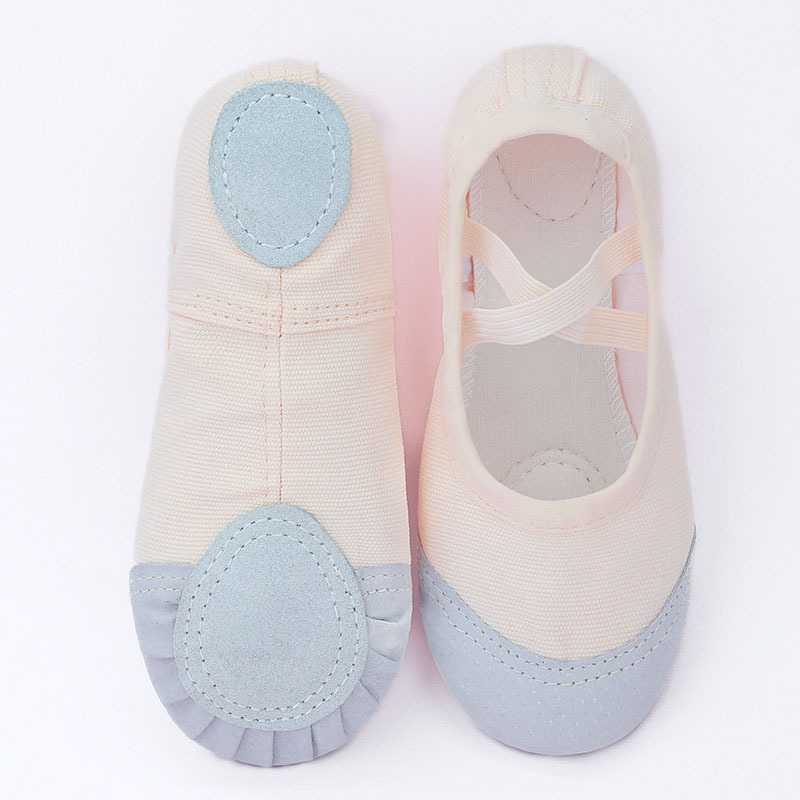 Zapatos de baile sin lazos forma de ballet zapatos de baile para niños de suela suave para mujeres ejercicio de garras de gato para niños y niñas color de carne