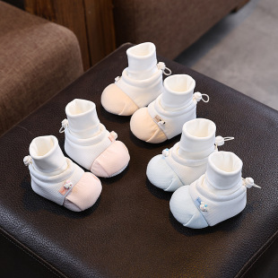 Baby shoes and socks female baby soft sole shoes spring and autumn newborn shoes 0-3 months to prevent toddler shoes 6-12 months