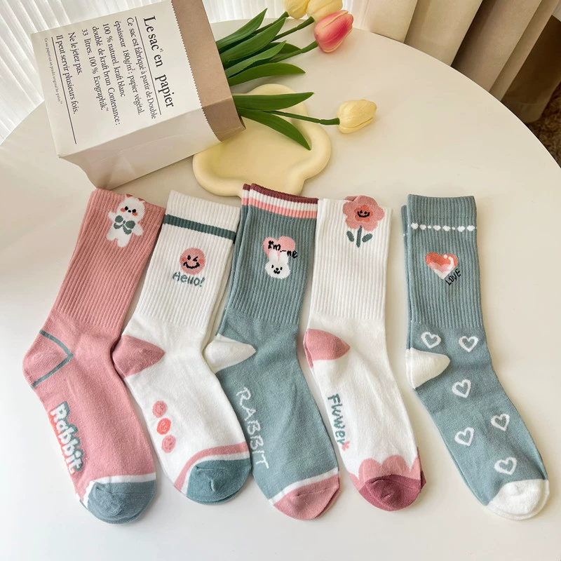 Серебряный? Нет. Оригинал: Mid‑calf breathable lace socks, embroidered cute motifs (rabbit/heart/flower), one size