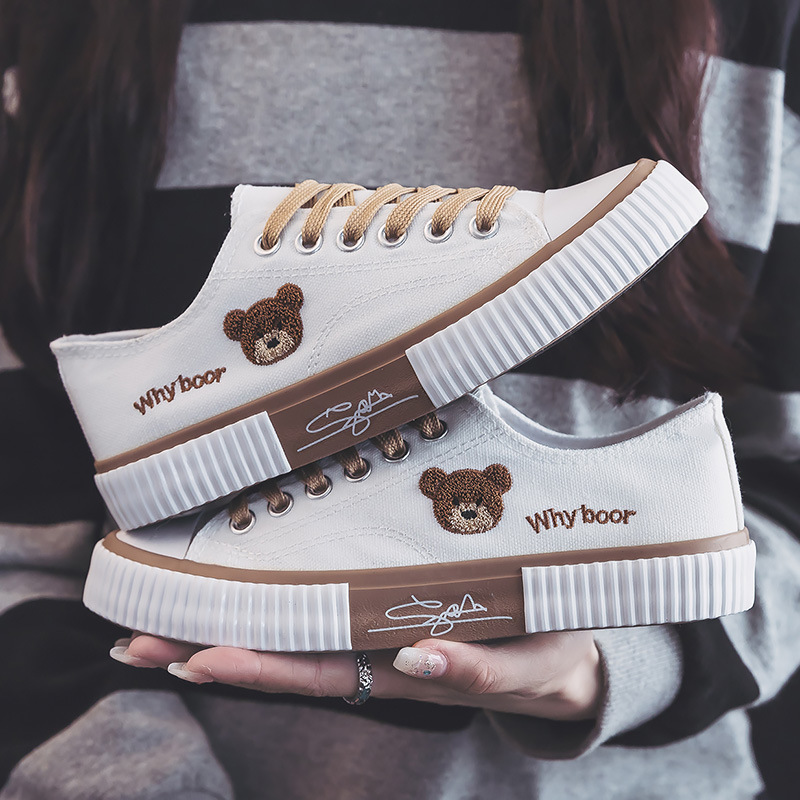 2024 New Bear Canvas Shoes for Female Students Korean Version Breathable Easiest for Match Casual Board Shoes Large Size Sports Shoes Trendy