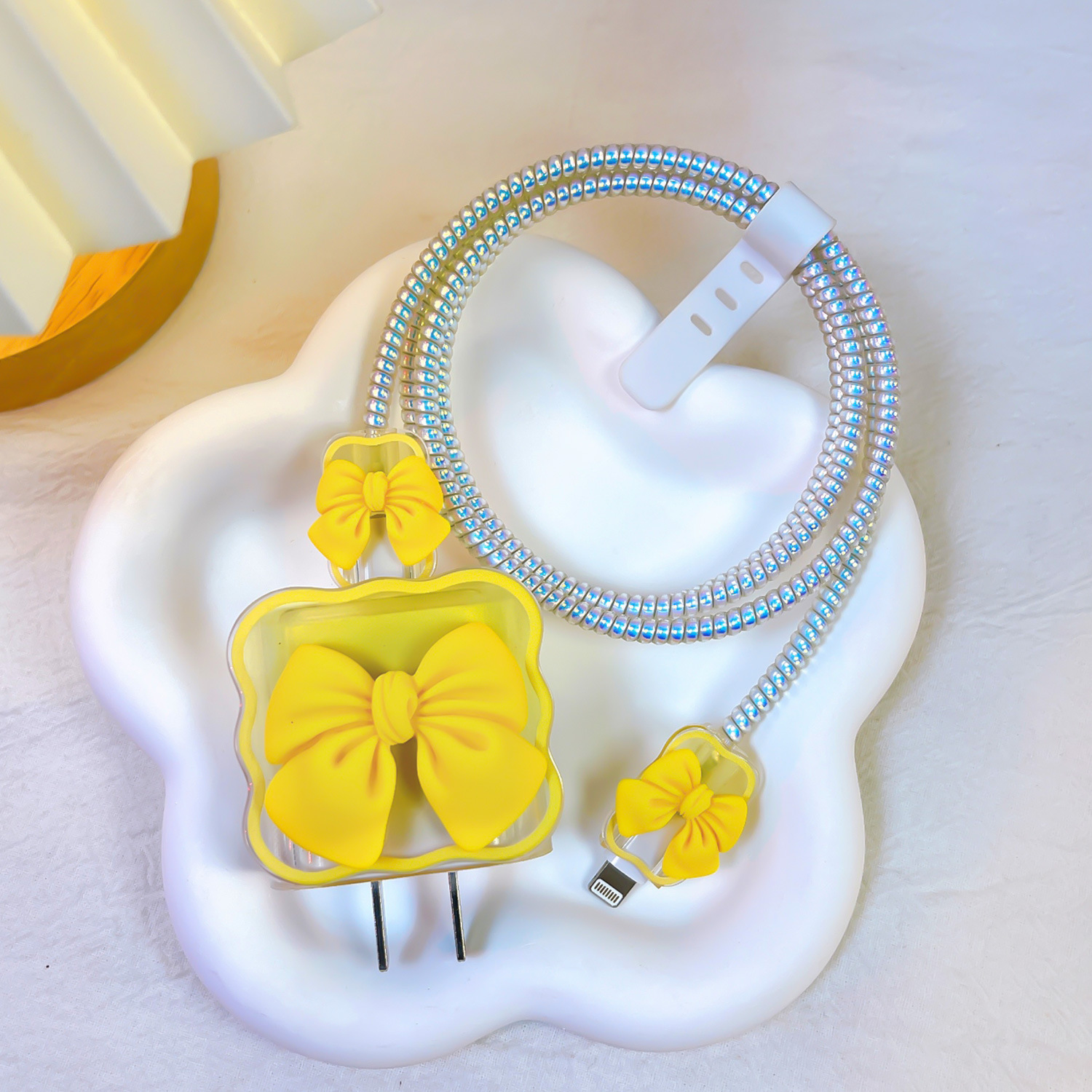 Modelo de onda adecuado para Apple 20W cubierta protectora del cargador 18W cabeza de carga cable de datos cubierta protectora arco tridimensional