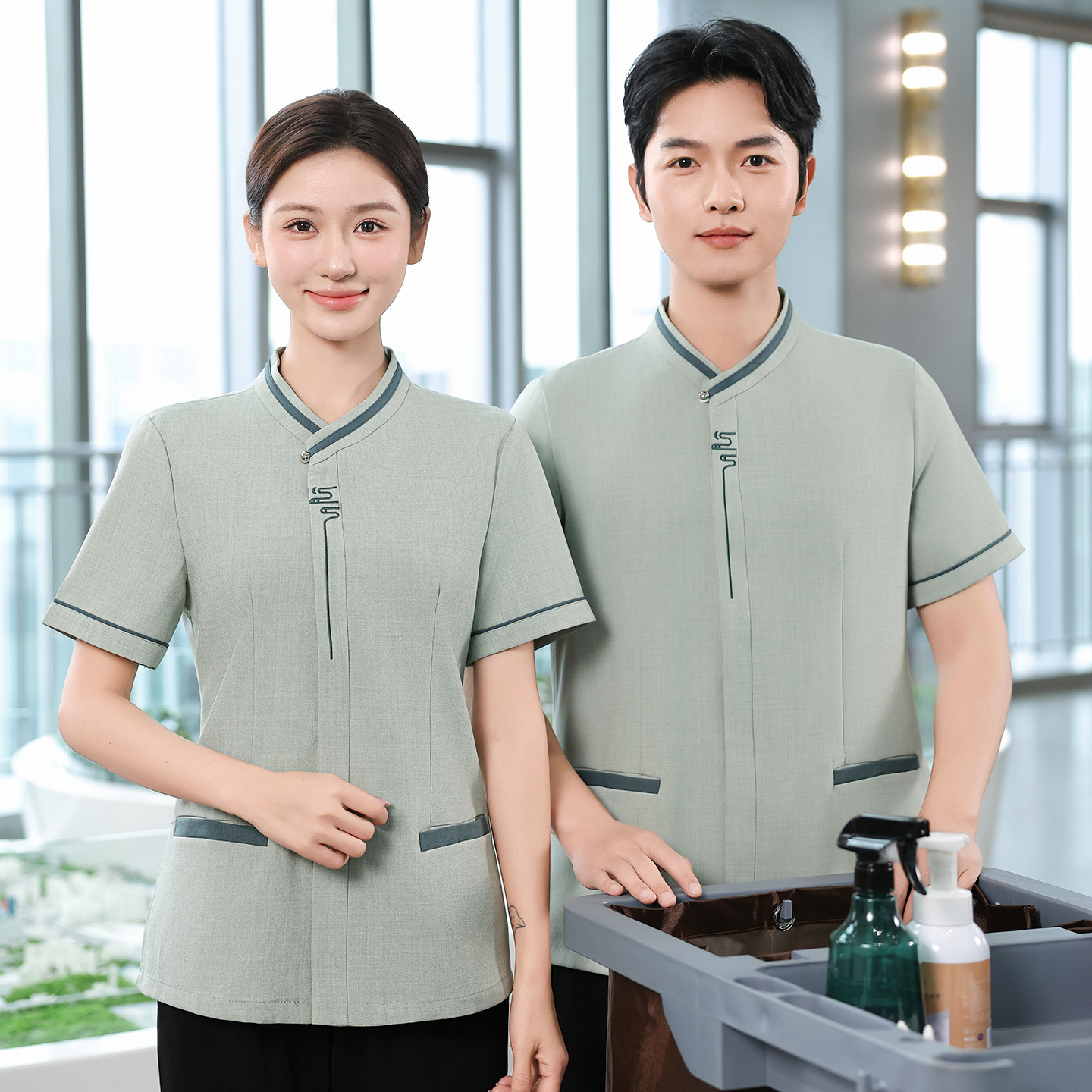 New summer cleaning uniforms for hotel rooms, shopping malls, property management, hospitals, and logistics staff.