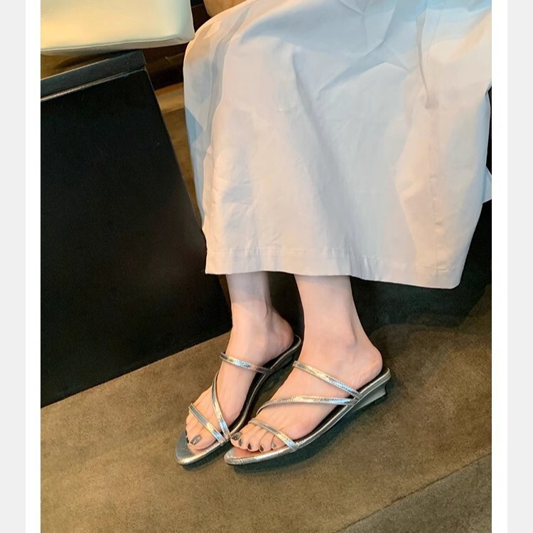 Grape Mom's Same Style, Two Ways to Wear French Style Pointed Toe Open Toe Thin Strap Small Low Heel Sandals for Women Genuine Leather Sandals