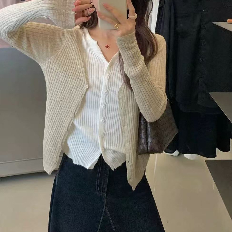 高级感拼色假两件针织衫女秋季修身内搭毛衣开衫巨好看的长袖上衣|undefined