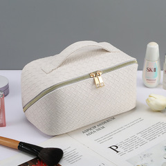 Creative style large capacity cosmetic bag European and American style storage bag high-end INS style cosmetics storage bag wholesale