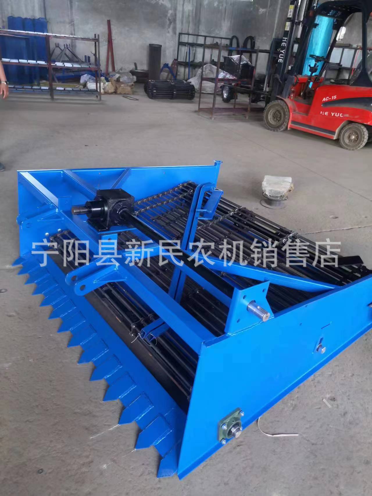 轻型土豆收获机