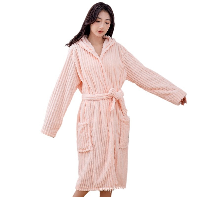 목욕 가운 기모 두꺼운 목욕 타월 목욕 착용 여성의 가을과 겨울 2024 새로운 두꺼운 웨어러블 포장 물 흡수제 빠른 건조