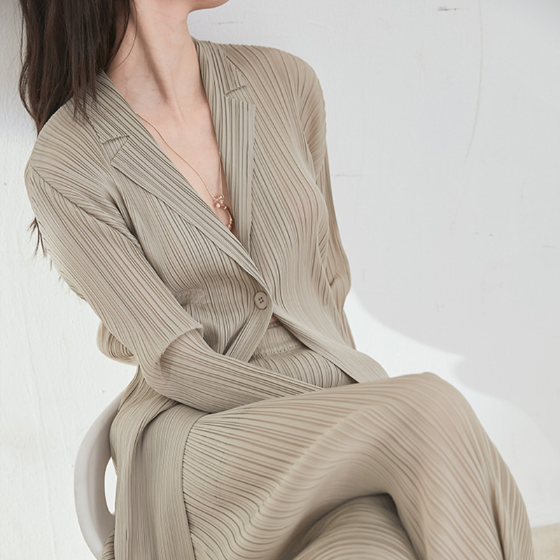 Miyake Pleats 2025 Early Spring New Miyake Style Pleated Suit Set for Women, British Commuting Old Money Style Outfit