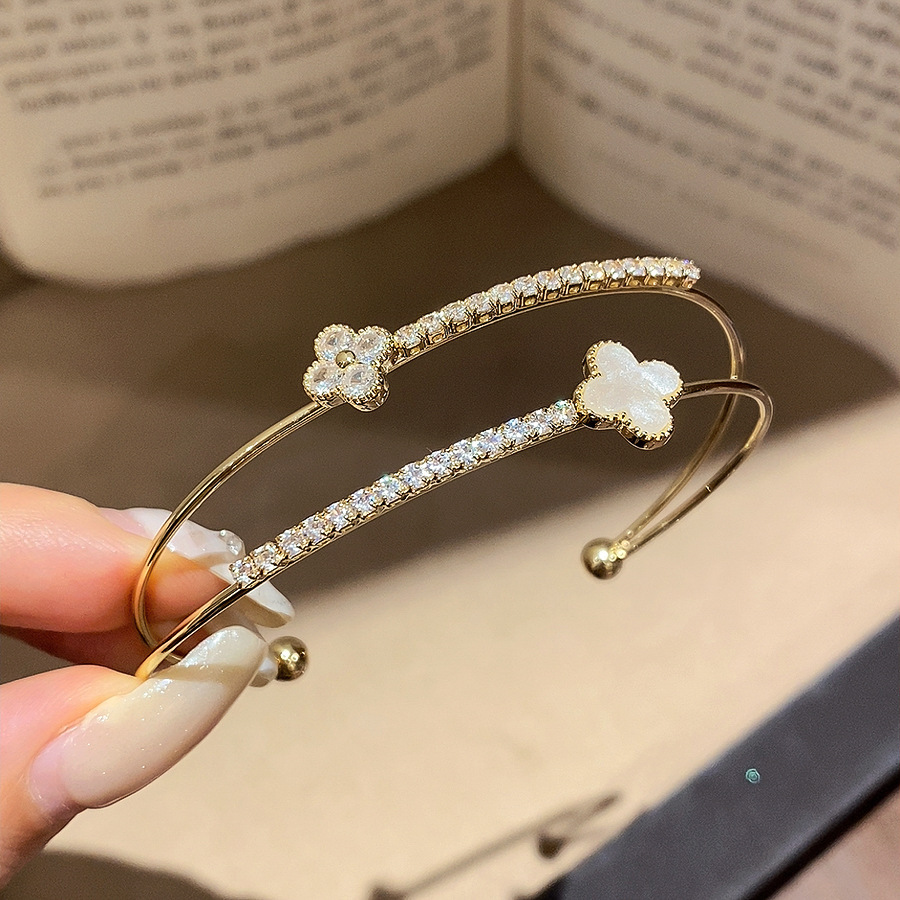 El temperamento francés arco de zircon pulsera de doble capa dulce ins pulsera de viento lujoso ligero de alto nivel sensación de joyas versátiles para mujeres