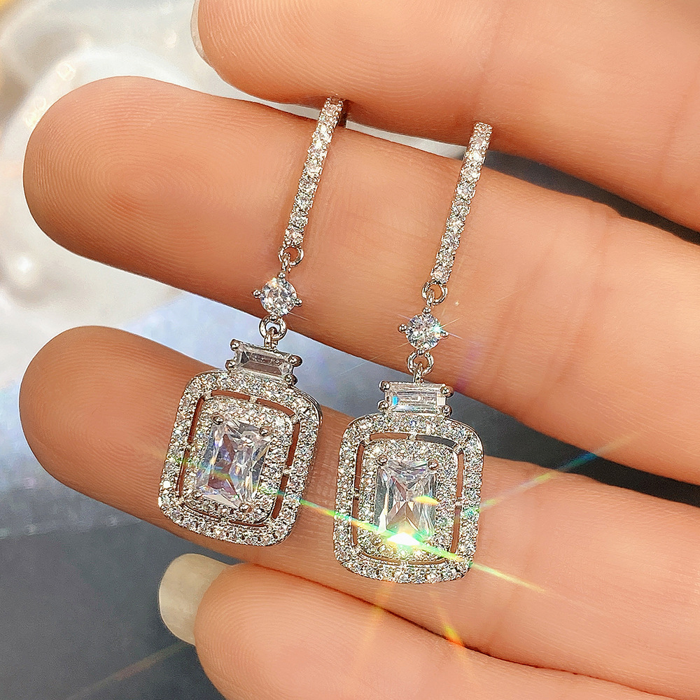 Square Rhinestone Zirconia Group Luxury Ear Crochet Earrings display picture 3