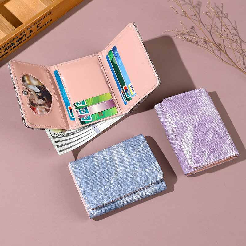 Cartera de mujeres fresca pequeña billetera de tres plegables bolso de tarjetas de estudiantes corto de estilo coreano bolso de cambio de estilo japonés de tarjetas de mujeres