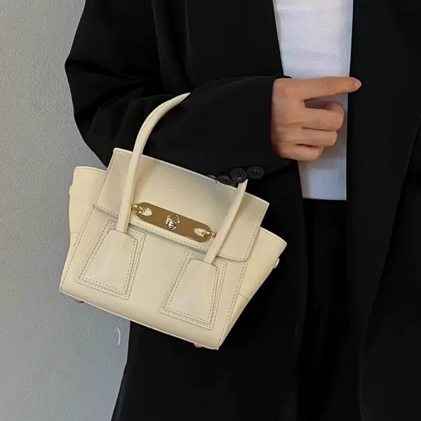 手拎翅膀包单肩包新款时尚小众设计通勤女斜挎包牛皮手提包