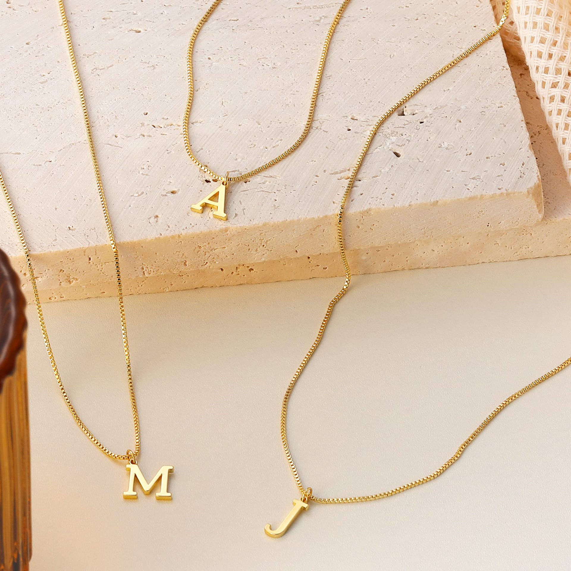 Collier transfrontalier en acier inoxydable avec 26 initiales anglaises pour femmes, style européen et américain, INS Fashion Simple_voghion.com