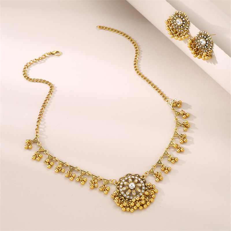 Designer Ethnic Jewelry Set With Red Gemstones For Women_voghion.com