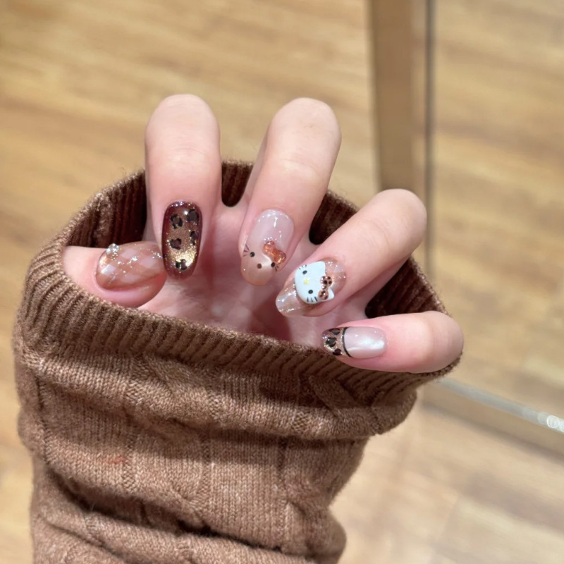 2026 Gentle Leopard Print 3D Kt Cat Flashing Cat Eye Wearable Nails Oval Shape Brightening Pure Desire Style Pre-Made Wearable Nail Strips