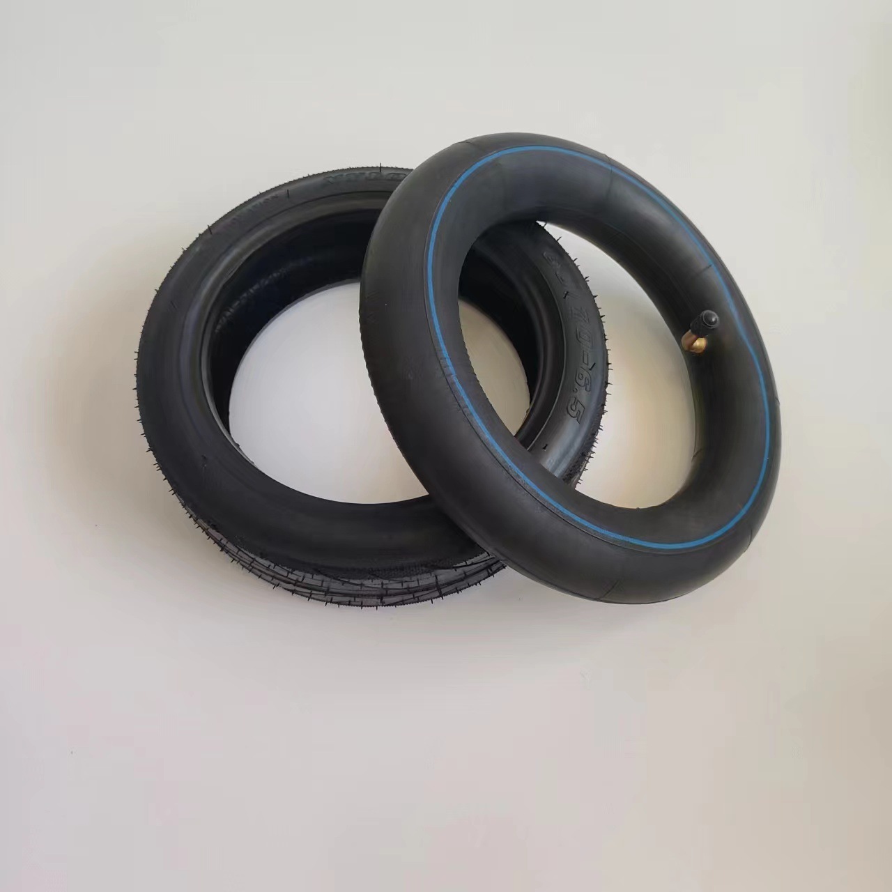Factory wholesale a generation of 60/70-6.5 electric scooter outer tube inner tube thickened wear-resistant curved mouth straight