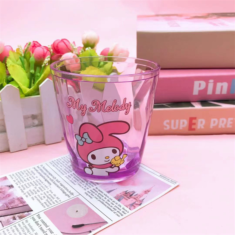 Acrylic cup
