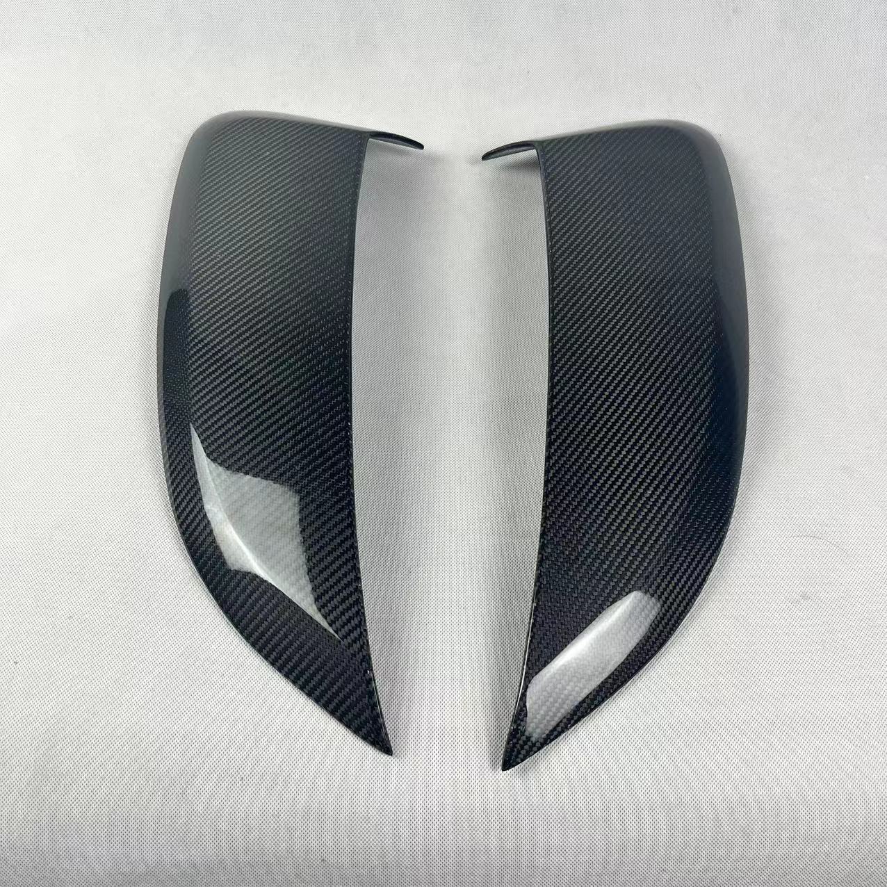 Suitable for Porsche 718 carbon fiber rear leaf air outlet 982 bright black GT4 air outlet CayMan side air outlet