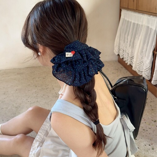 Korean-style polka-dot large hair tie for women—high-end headband, oversized hair rope, hair accessories for tying up hair—2025 new arrival, laid-back style.