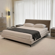 意大利大平层主卧真皮床设计师极简斯宾塞流金岁月床软床实木框架
