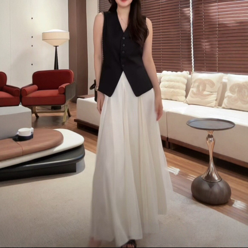 Satin Shimmering Lace-Trimmed Flared Skirt, Simple V-Neck Slim-Fit Fashion Vest, Women's Suit, Intellectual Outfit