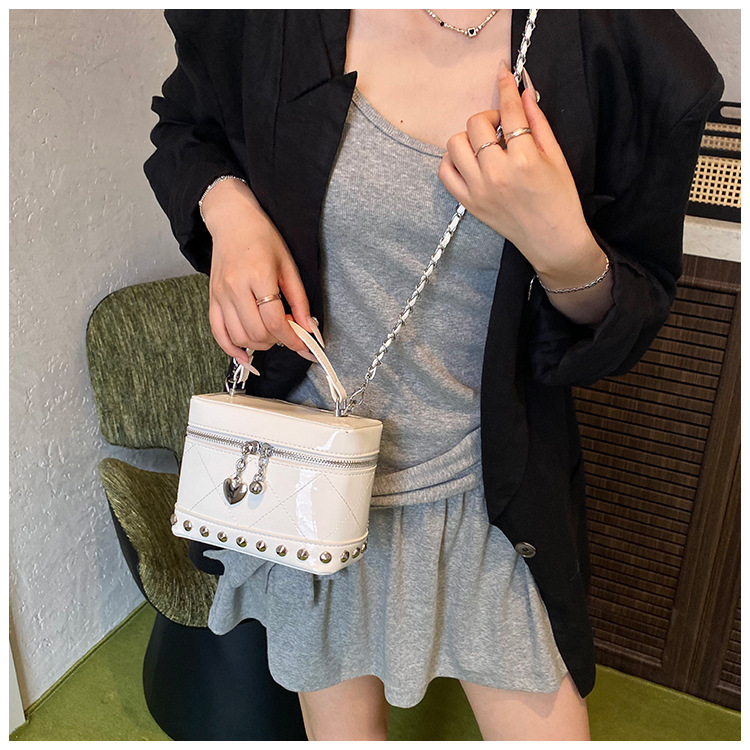 Korean style fashionable handbag for women 2025 summer new style small square bag, simple embroidered thread chain single-shoulder crossbody bag undefined