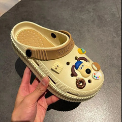 Women's 2024 Summer New Anti-slip Thick Sole Sandals with Foot-melting Comfort, Caped Beach Slippers for Outdoor Wear, Wholesale