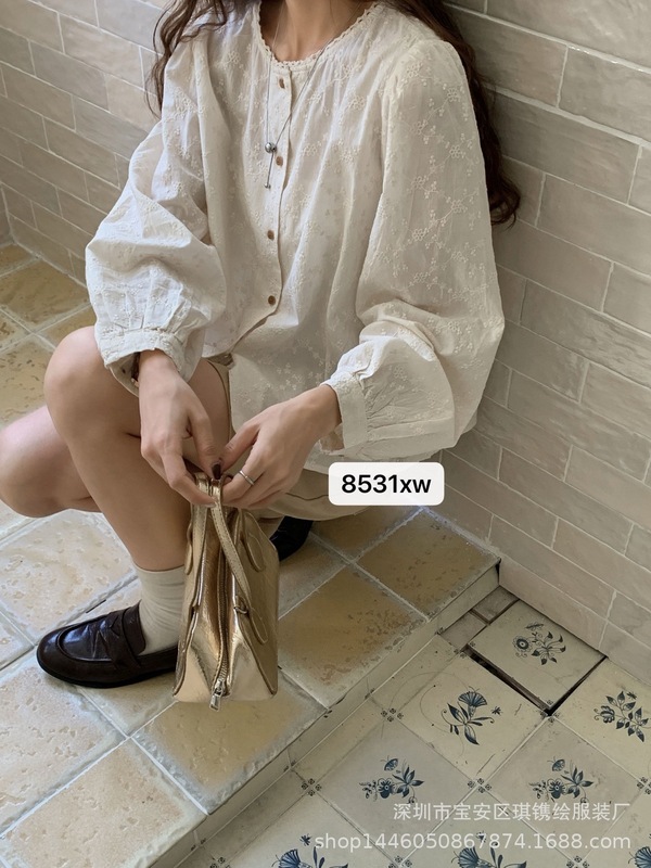 琪镌绘制秋季新款法式圆领腰头捏褶设计韩系女装圆领花边衬衫8531|undefined