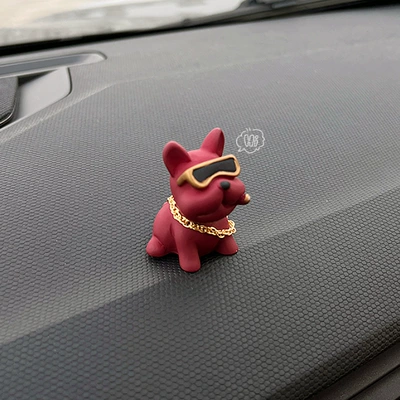 Nömrəli dayanma kartı – Moving License Plate Card - french-dog-fighting-ornaments-red-free-traceless-glue