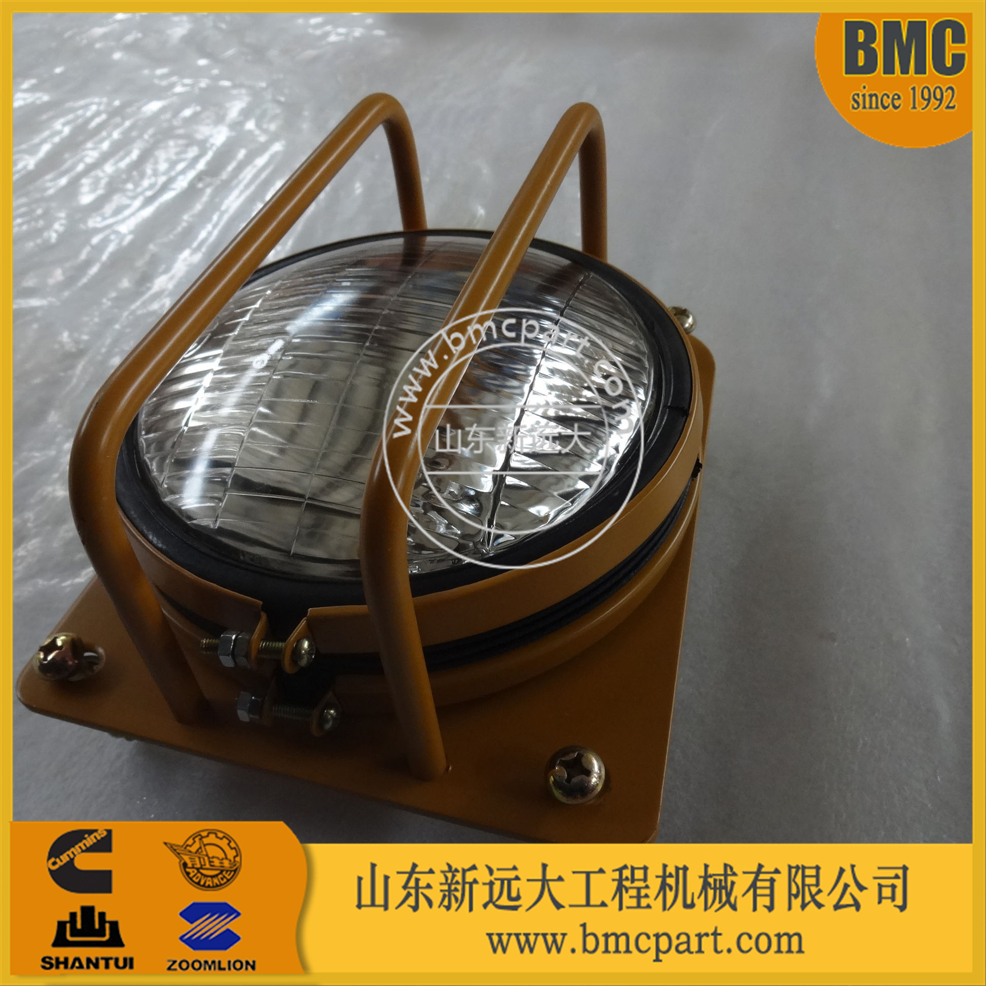 山推SD22推土机大灯推土机配件工作大灯D2401-07020柳工B230配件