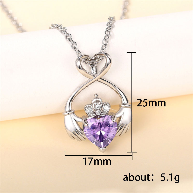 Inlay Design Elegant Lady Classic Style Hand Heart Shape Crown Copper Inlay Zircon Pendant Necklace