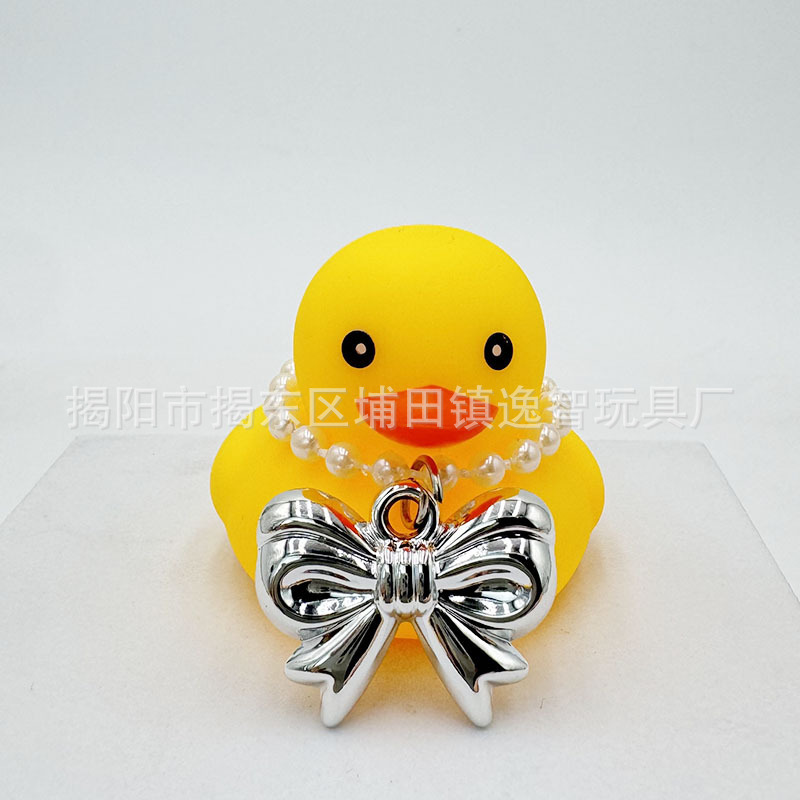 Accesorios de agua transfronterizos pato amarillo accesorios gorras bufandas de ganso blanco decoración mano leche de limón té regalo image 55
