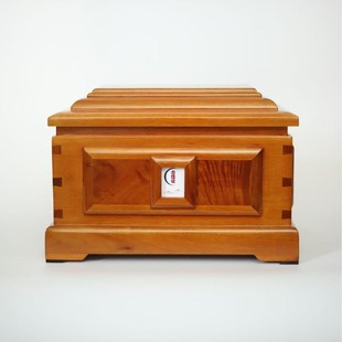 Golden Nanmu Urn Solid Wood Longevity Box Xiaoye Zhennan Wholesale Longevity Casket for Men and Women and the Elderly Funeral Casket Moisture-Proof Box