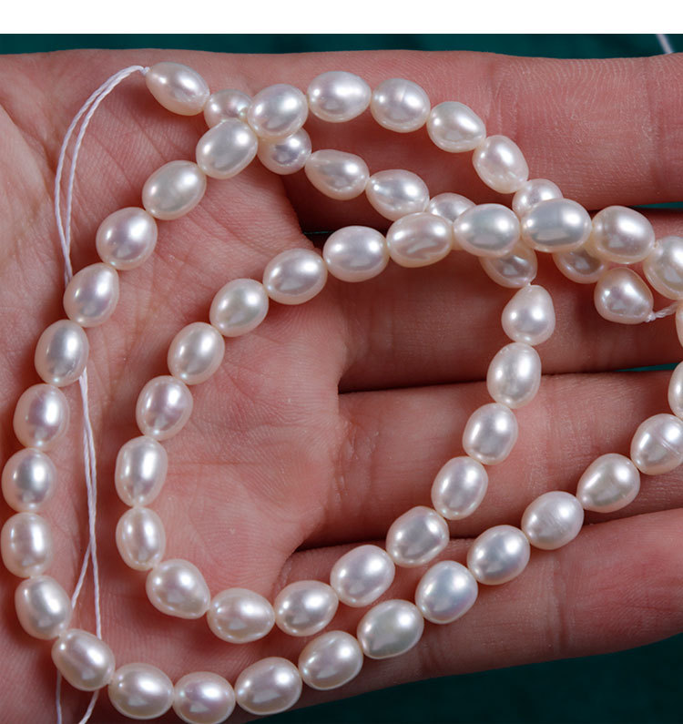 Retro Solid Color Natural Freshwater Pearl Beaded Necklace 1 Piece display picture 7