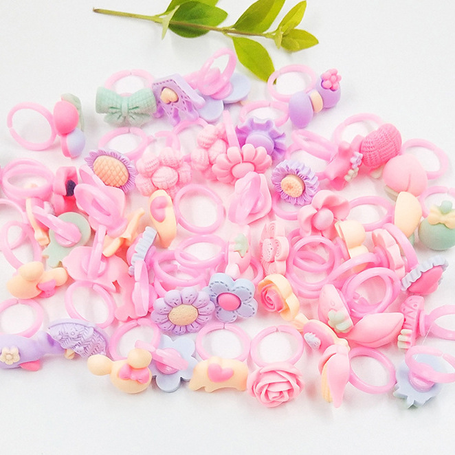 Regalos para jardín de infantes pequeños regalos para estudiantes primarios 1 de junio Día de los niños recompensas prácticas caja ciega juguetes pequeños al por mayor