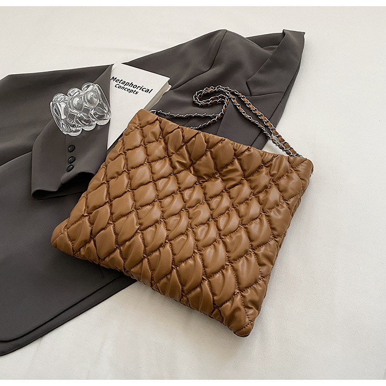 Große Gesteppte Tragetasche Für Damen Geräumige Lingge Schultertasche_voghion.com