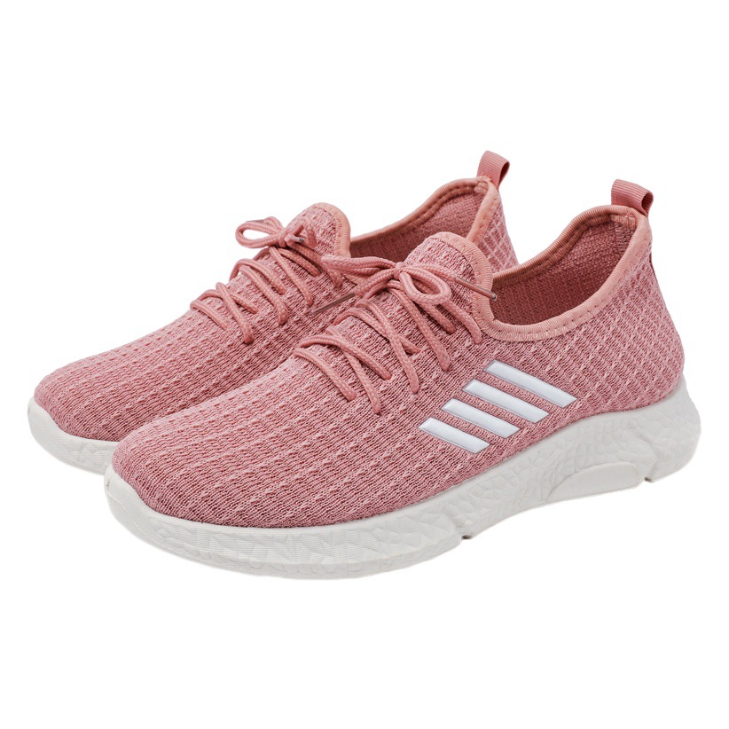 Zapatos de mujer 2024 primavera nuevos zapatos de tela viejos de beijing zapatos casuales versátiles zapatillas transpirables zapatos de mamá entrega de una sola pieza