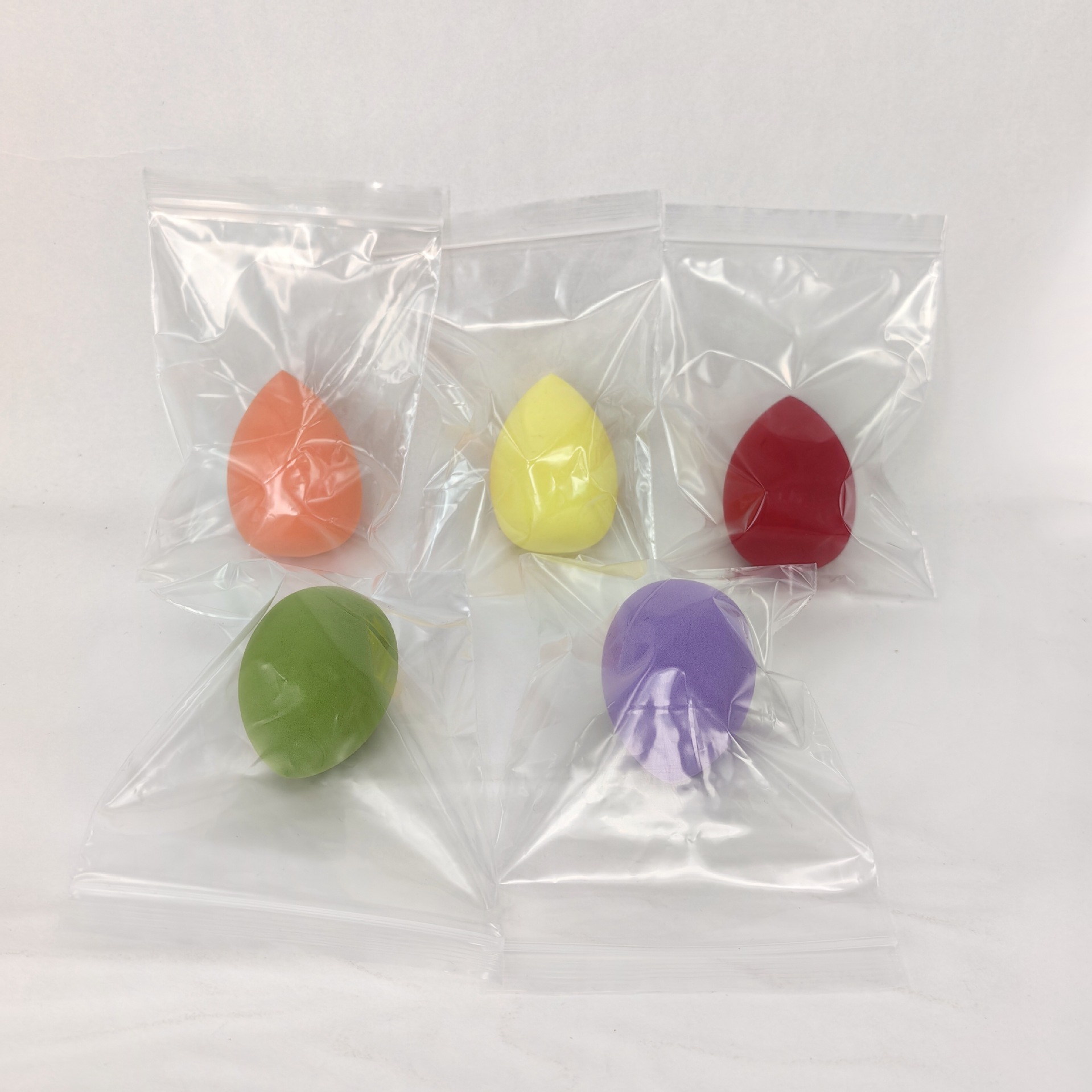 Huevo de belleza en forma de gota de agua Esponja de maquillaje súper suave y delicada Huevo de maquillaje sin polvo