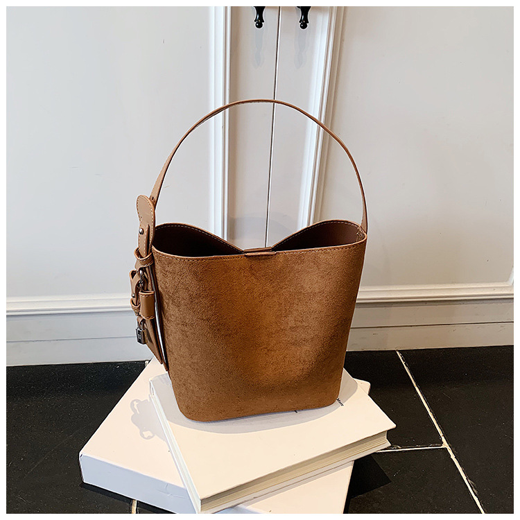 2025 New Matte Suede Mother-Daughter Bucket Bag For Women, Niche Luxury Large Capacity Retro Shoulder And Crossbody Bag - Thumbnail 6